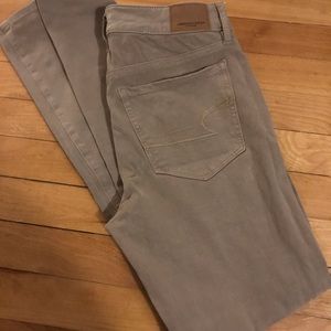 American Eagle size 2 high tan high rise jeggings
